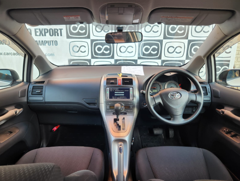  30842  TOYOTA AURIS  2009  