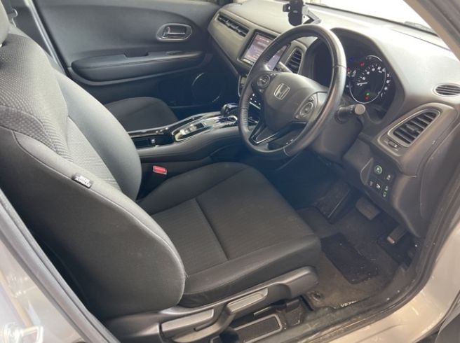  30844  HONDA VEZEL  2017  