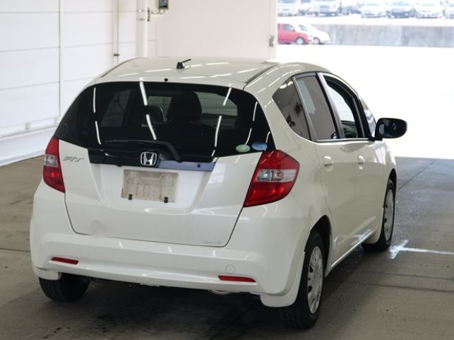  30845  HONDA FIT  2011  