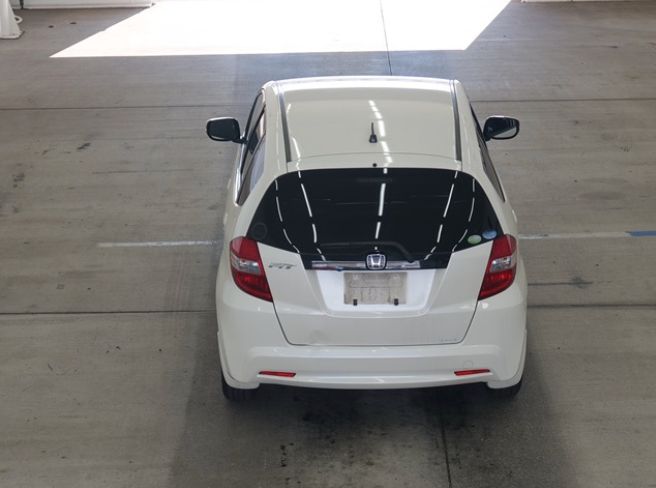  30845  HONDA FIT  2011  