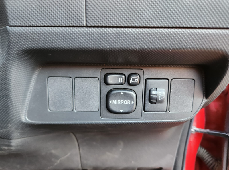  30848  TOYOTA AURIS  2007  