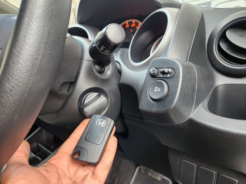  30852  HONDA FIT  2009  