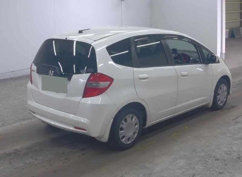  30865  HONDA FIT  2011  