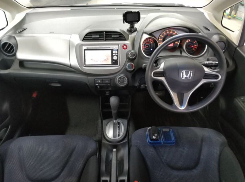  30865  HONDA FIT  2011  