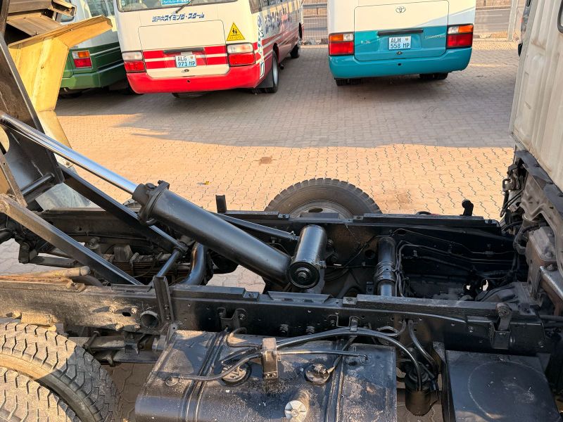  30867  TOYOTA DYNA DUMP  1996  