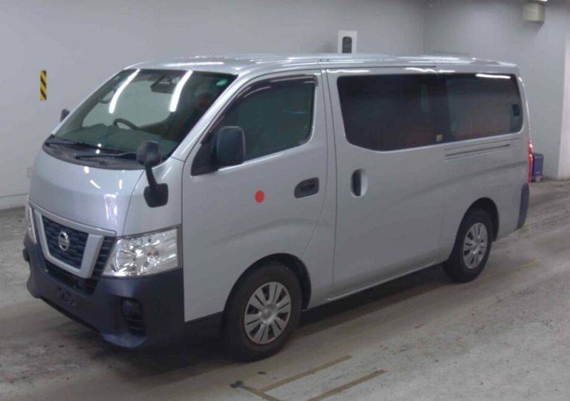  30873  NISSAN CARAVAN  2018  