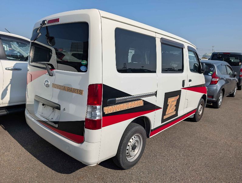  30882  TOYOTA TOWNACE  2018  
