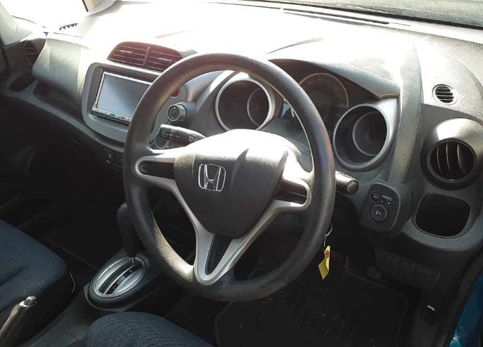  30891  HONDA FIT  2010  