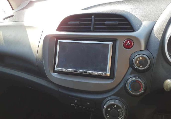  30891  HONDA FIT  2010  