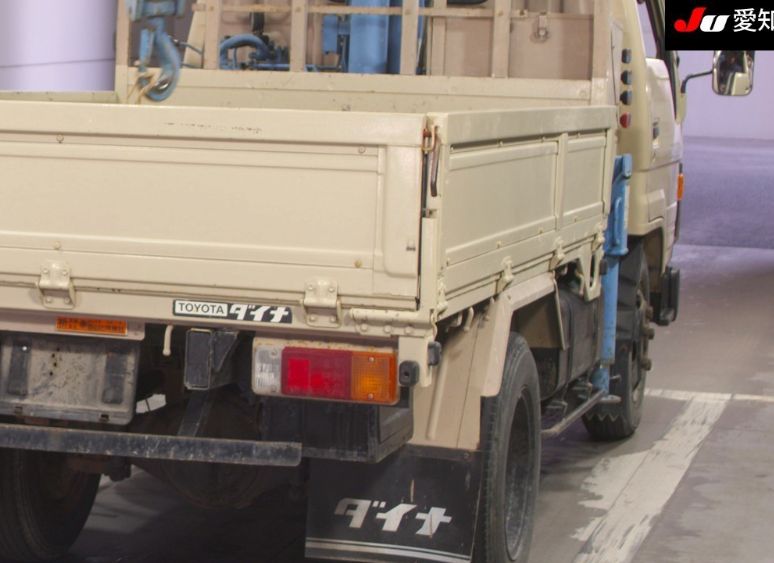  30898  TOYOTA DYNA  1990  