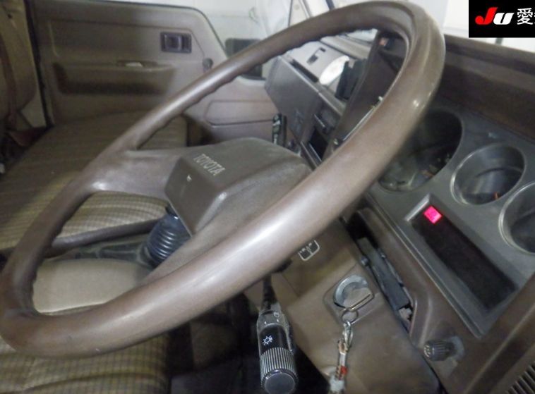  30898  TOYOTA DYNA  1990  