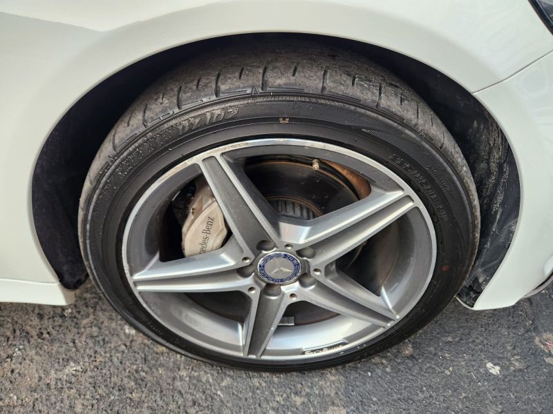  30901  MERCEDES BENZ C200  2014  