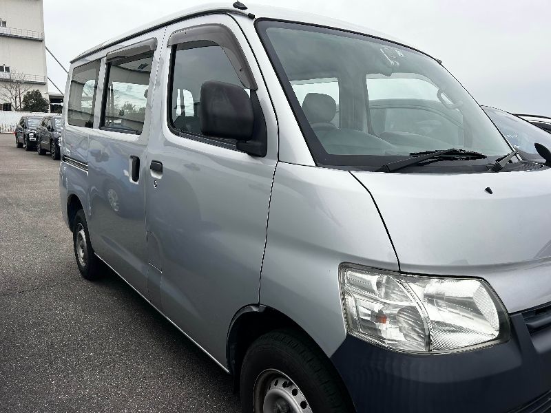  30906  TOYOTA LITEACE  2019  