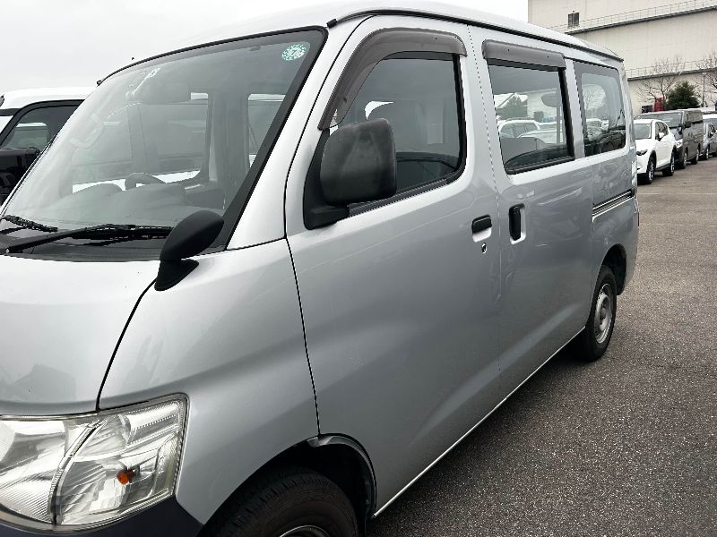  30906  TOYOTA LITEACE  2019  
