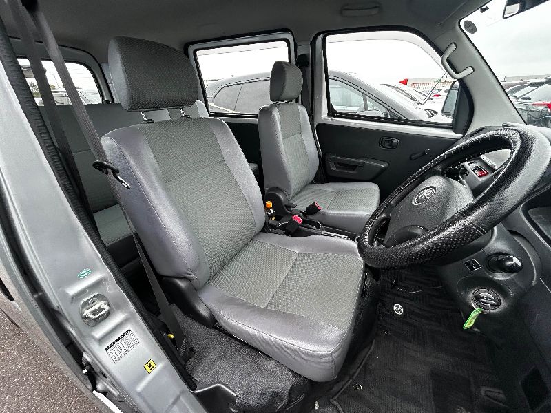  30906  TOYOTA LITEACE  2019  