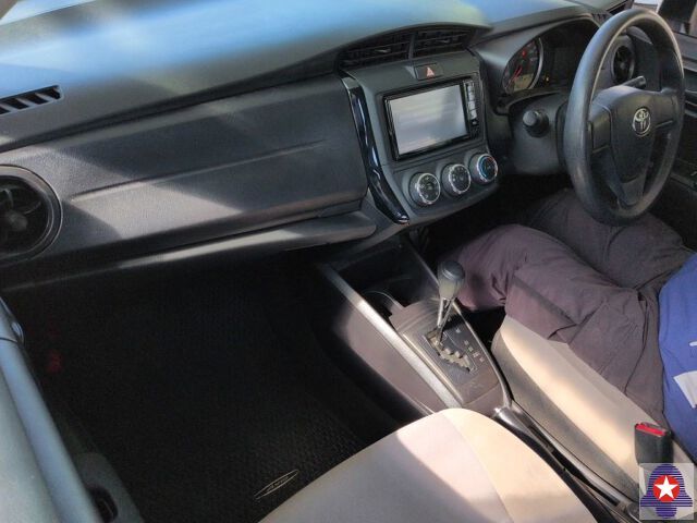  30907  TOYOTA COROLLA AXIO  2017  