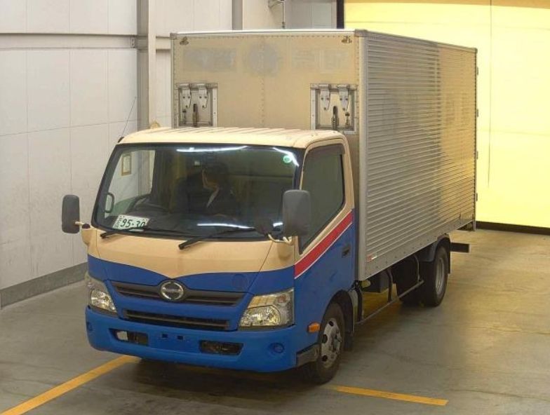  30915  HINO DUTRO  2014 