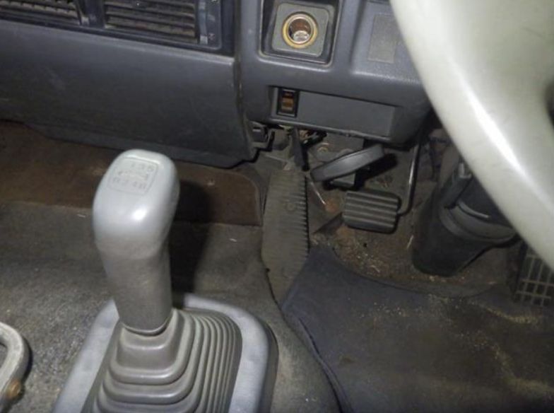  30918  HINO RANGER  1990  