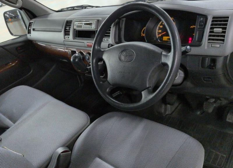  30920  TOYOTA HIACE  2006  
