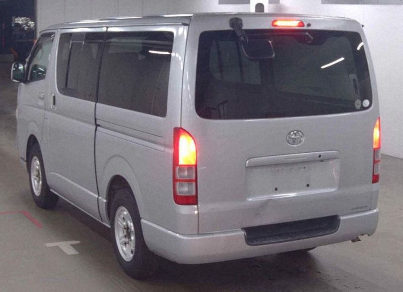  30920  TOYOTA HIACE  2006  