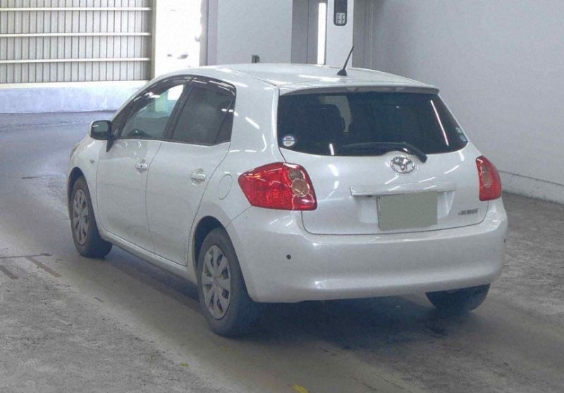  30922  TOYOTA AURIS  2009  