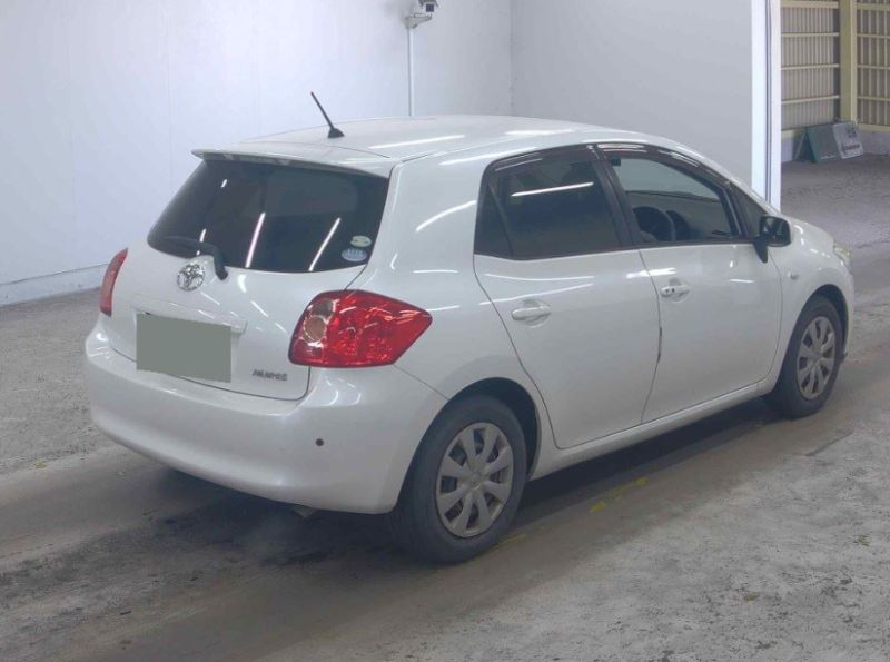  30922  TOYOTA AURIS  2009  