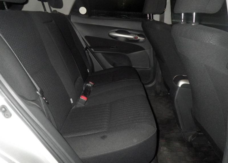 30923  TOYOTA AURIS  2009  