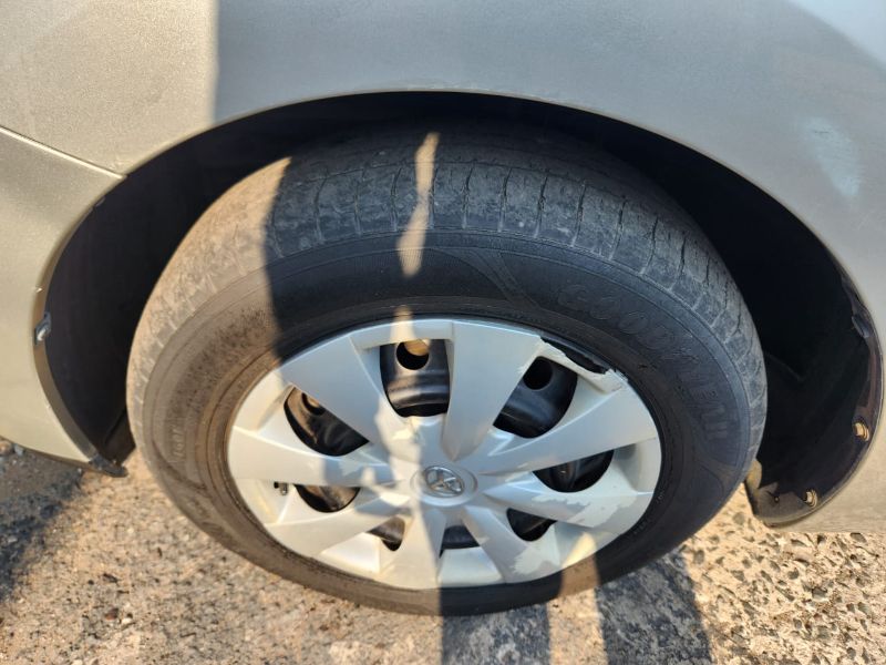  30923  TOYOTA AURIS  2009  