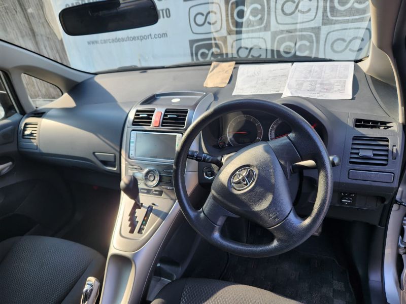  30923  TOYOTA AURIS  2009  