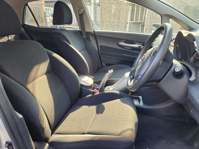  30923  TOYOTA AURIS  2009  