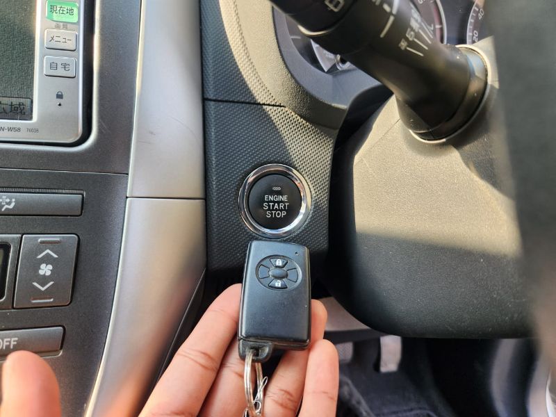  30923  TOYOTA AURIS  2009  