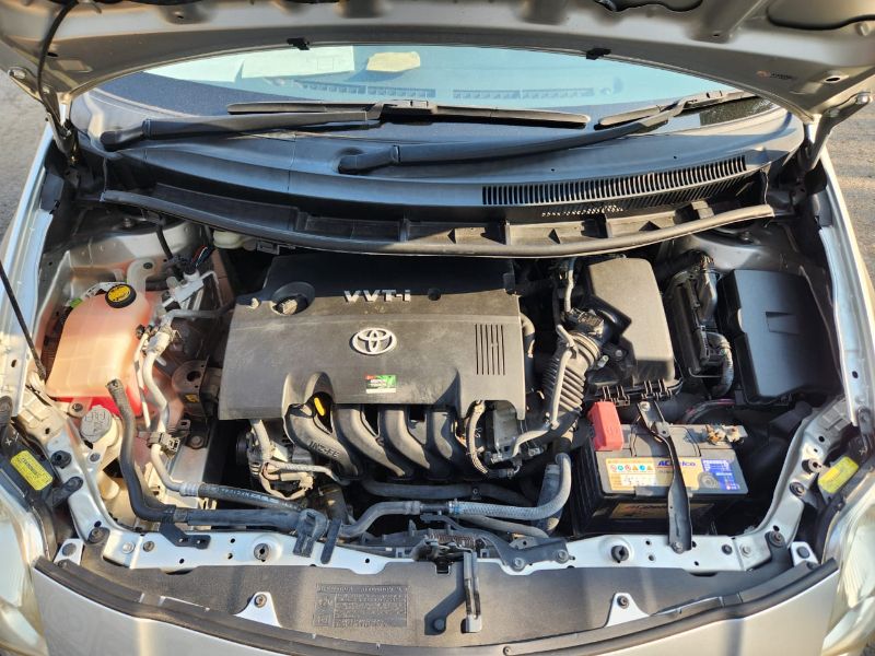 30923  TOYOTA AURIS  2009  