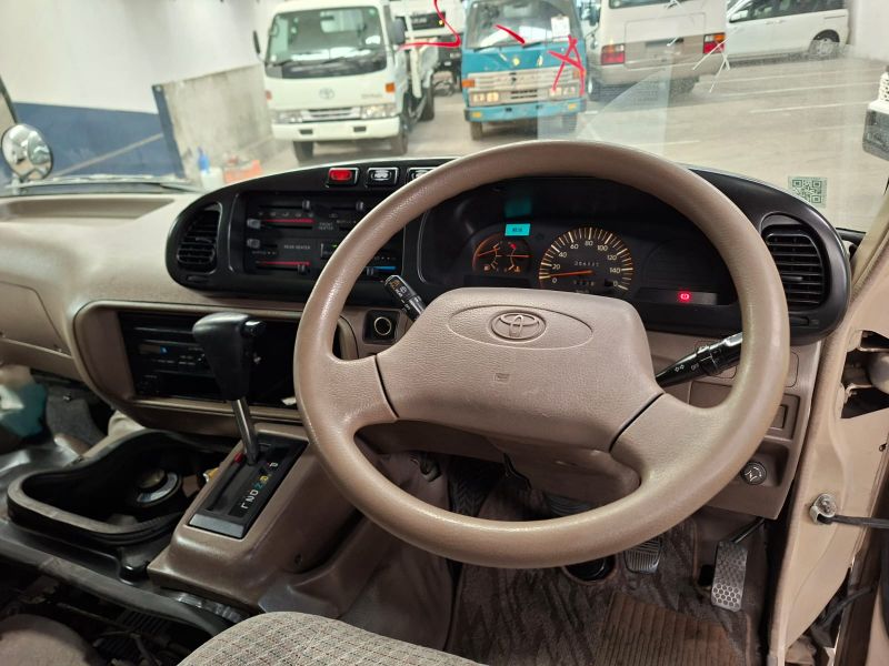  30927  TOYOTA COASTER  1999  