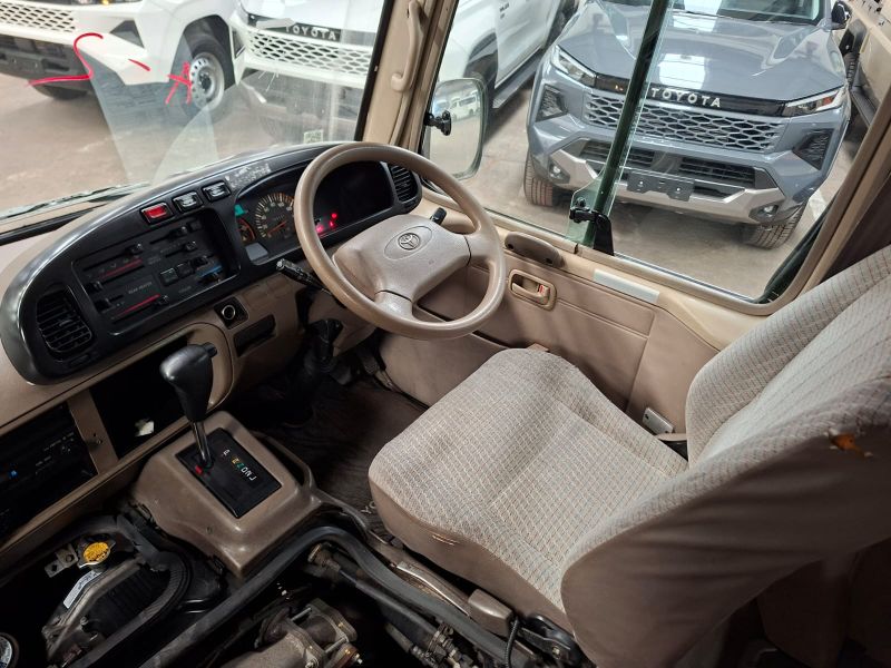  30927  TOYOTA COASTER  1999  
