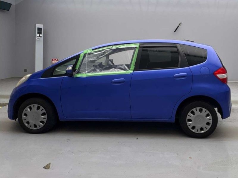  30929  HONDA FIT  2011  