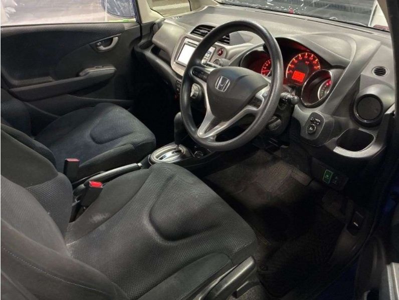  30929  HONDA FIT  2011  