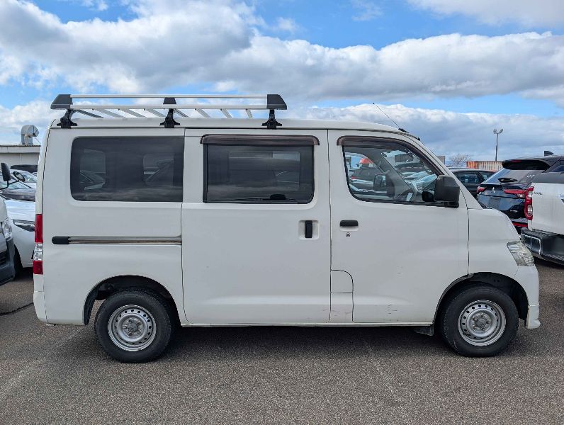  30938  TOYOTA TOWNACE  2018  