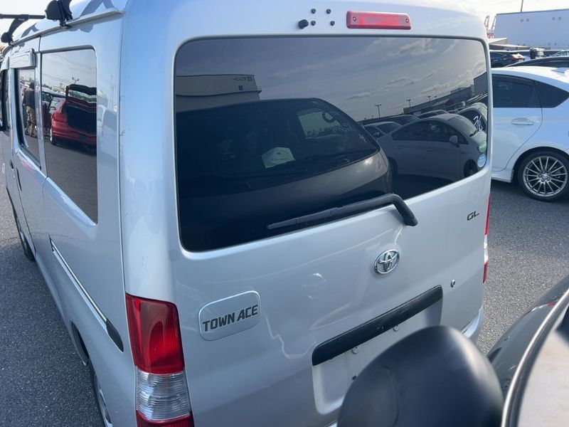  30939  TOYOTA TOWNACE  2018  
