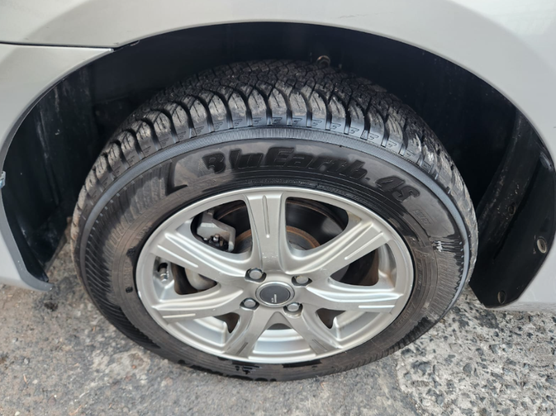  30940  TOYOTA COROLLA AXIO  2010  