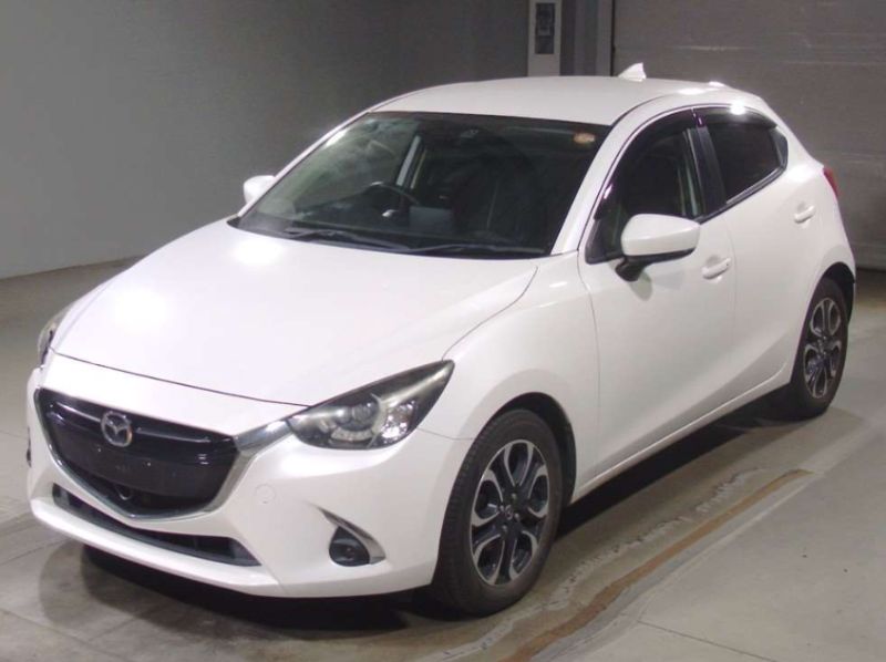  30944  MAZDA DEMIO  2017 