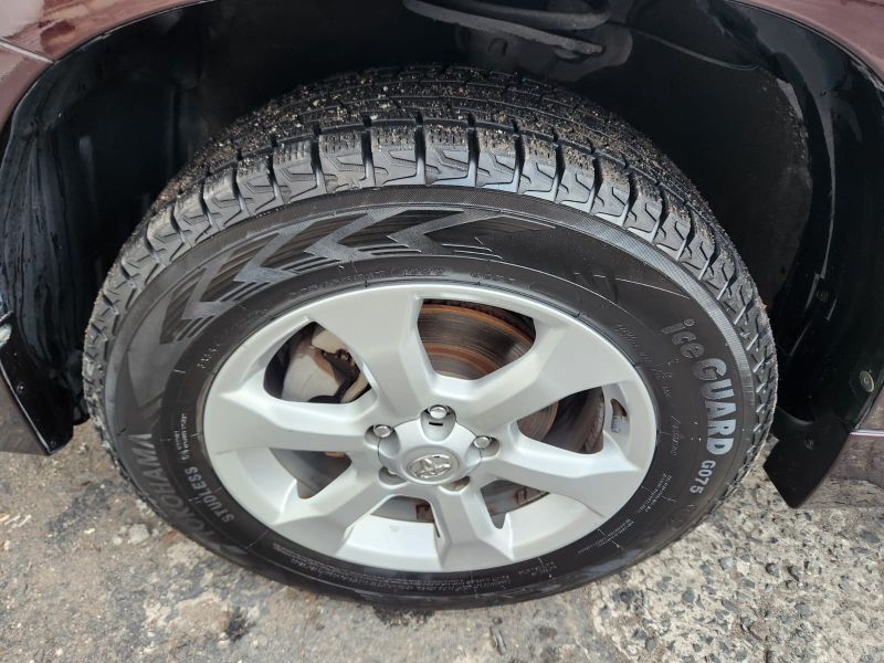  30946  TOYOTA VANGUARD  2011  