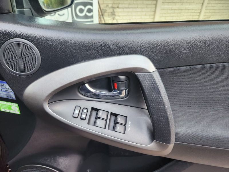  30946  TOYOTA VANGUARD  2011  