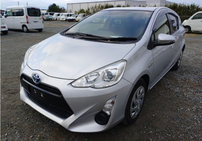  30948  TOYOTA AQUA  2016 