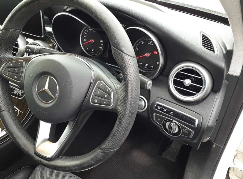 30952  MERCEDES BENZ C class  2015  