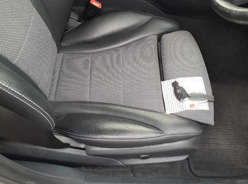  30952  MERCEDES BENZ C class  2015  