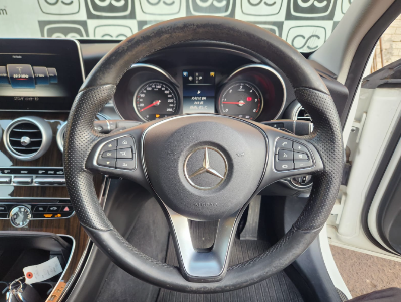  30952  MERCEDES BENZ C class  2015  