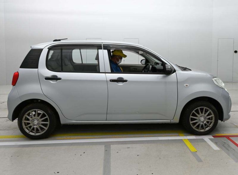  30954  TOYOTA PASSO  2017  