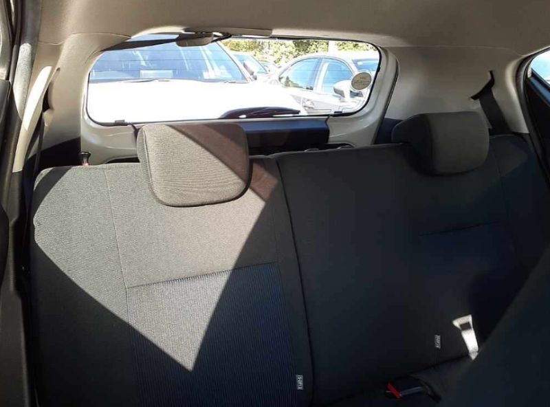  30957  TOYOTA AQUA  2017  
