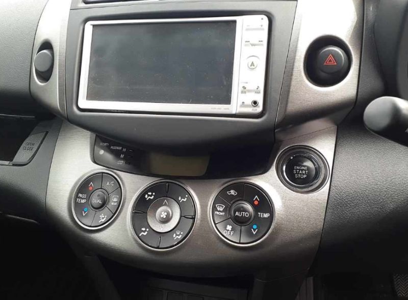  30958  TOYOTA VANGUARD  2010  