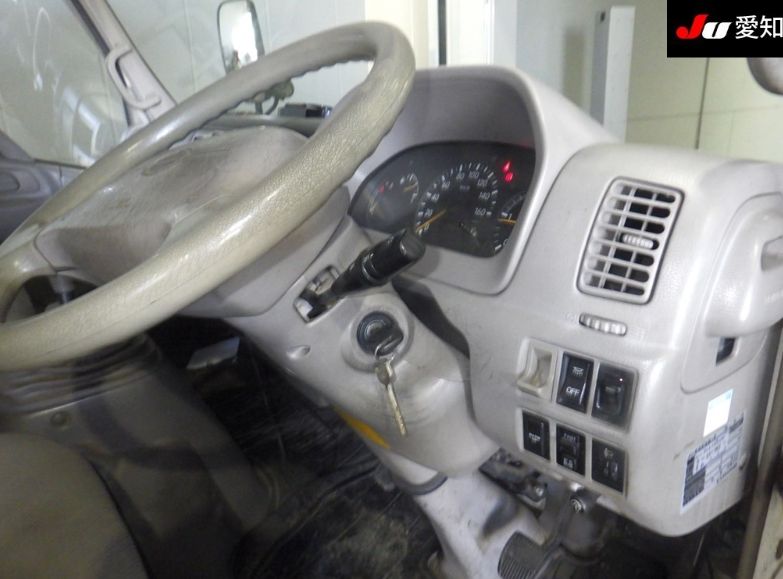  30979  HINO DUTRO  2007  